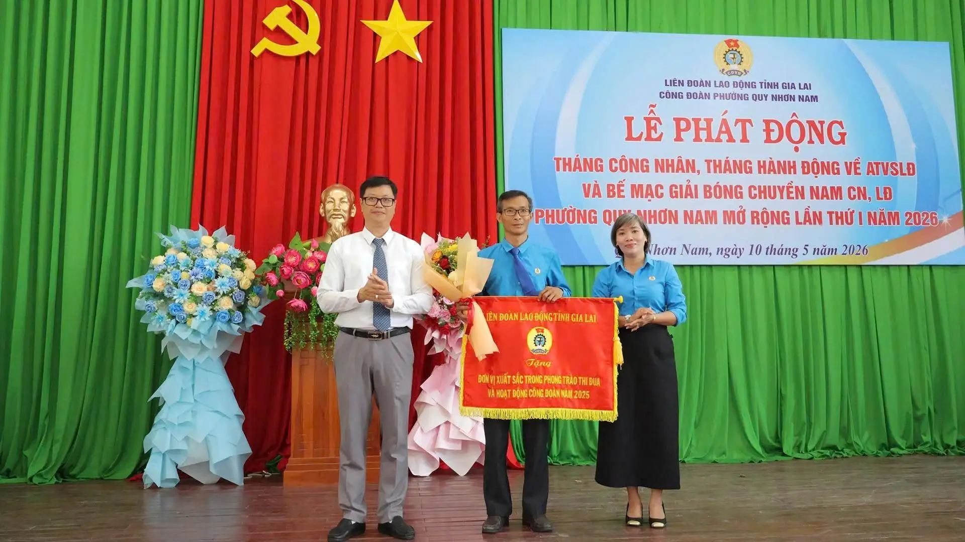 Công đoàn cơ sở PISICO nhận Cờ thi đua xuất sắc năm 2025